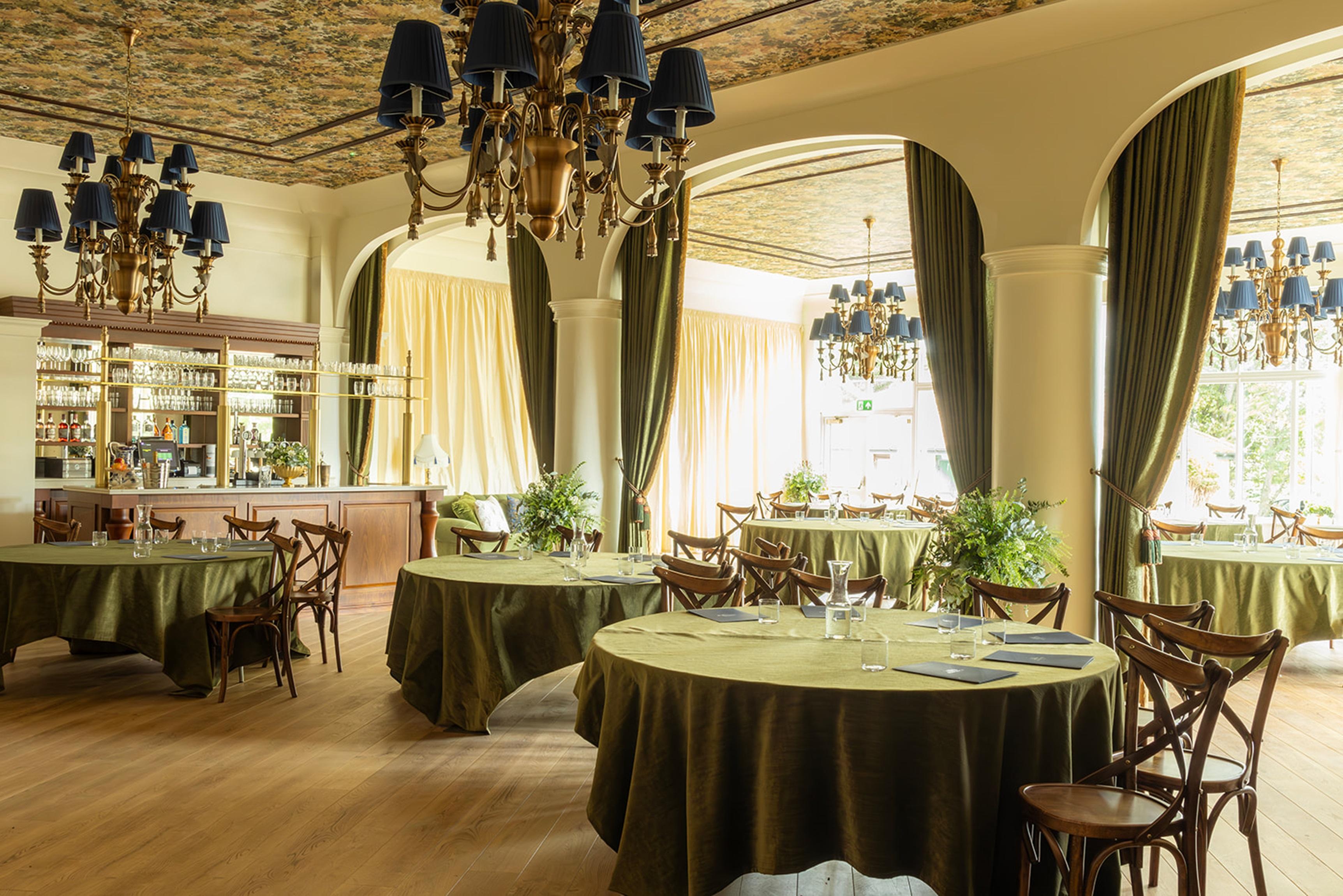 Готель Dornoch Station Екстер'єр фото Restaurant